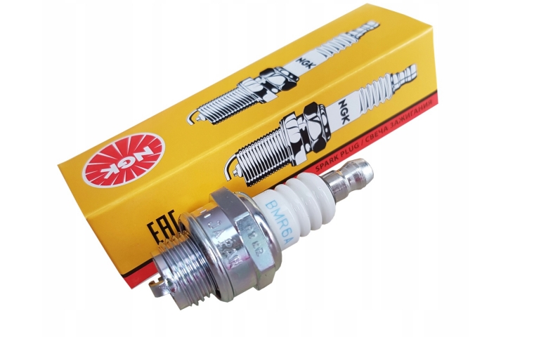 Свеча зажигания для кусторезов Shindaiwa (NGK BMR6A)