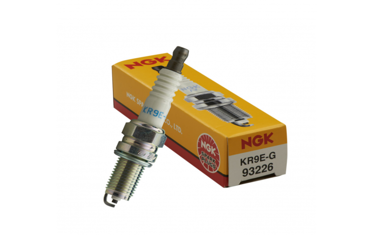 Свеча зажигания