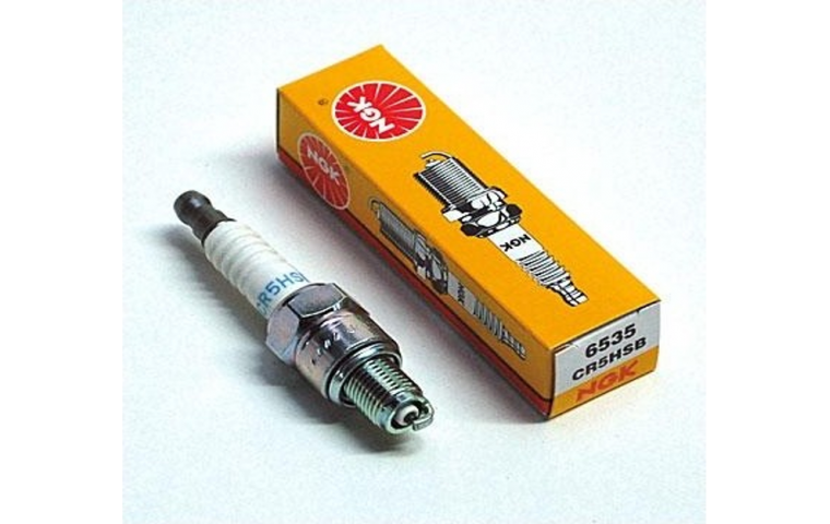 Свеча зажигания NGK CR5HSB